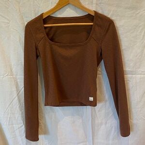 Vuori Sunrise Square Scoop Neck Long Sleeve Tee Hazelnut Brown Color EUC